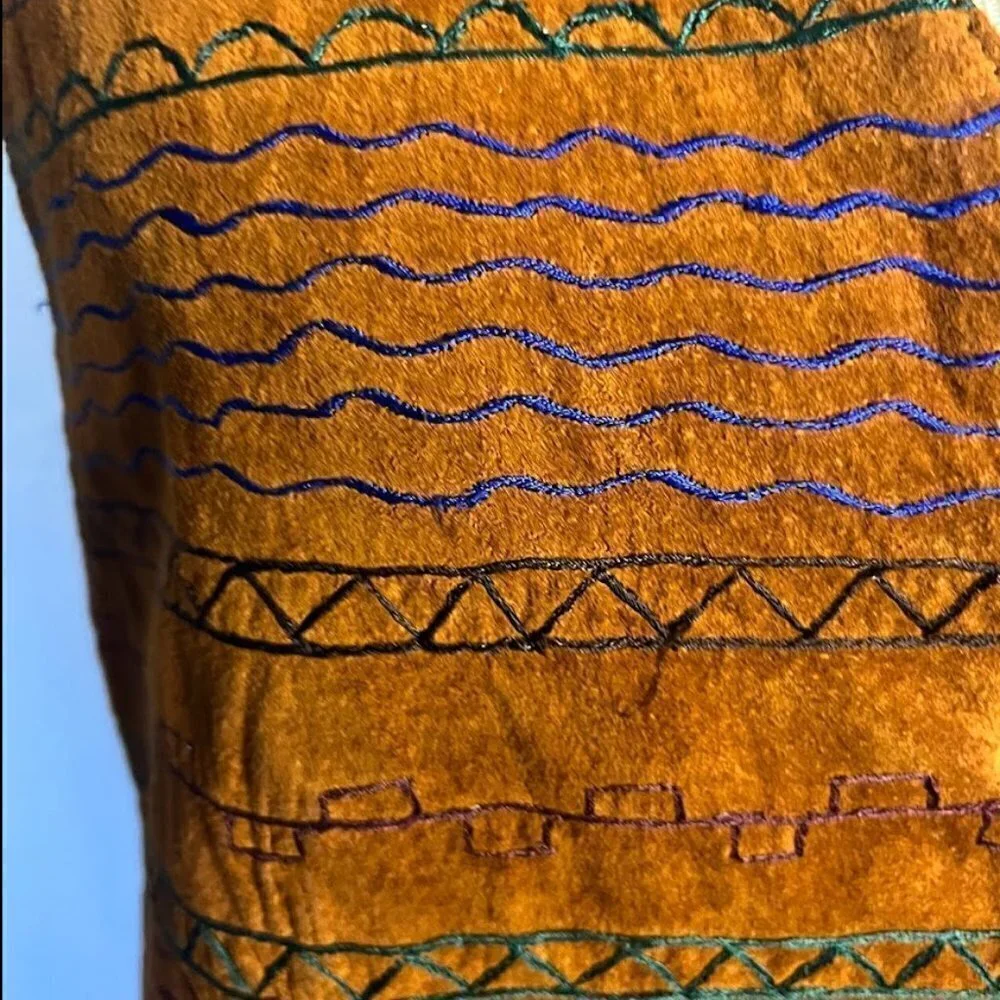 Etosha Women's Vintage Embroidered Brown Suede Vest - Picture 6 of 9